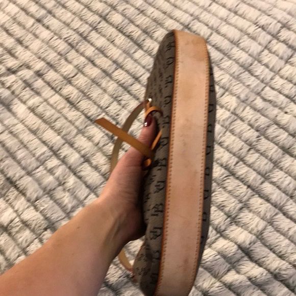 Stylish Brown Shoulder Bag - Picture 3 of 13